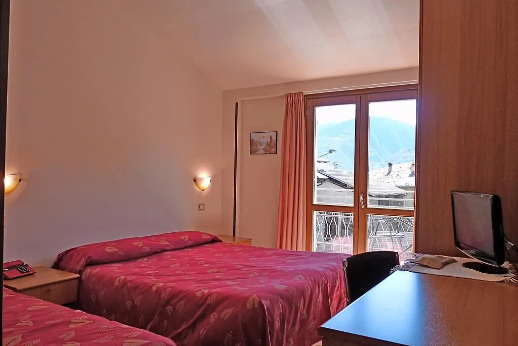 Hotel La Rosa 3*, Teglio Italy